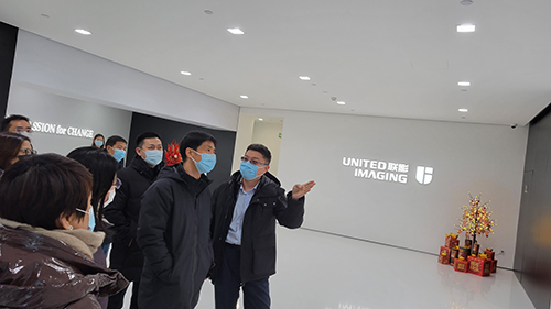 海淀副區(qū)長林劍華調(diào)研北京聯(lián)影智能影像技術(shù)研究院.jpg